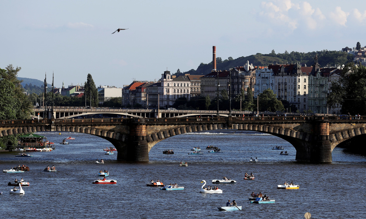 Czech lawmakers approve windfall tax on energy firms, banks
