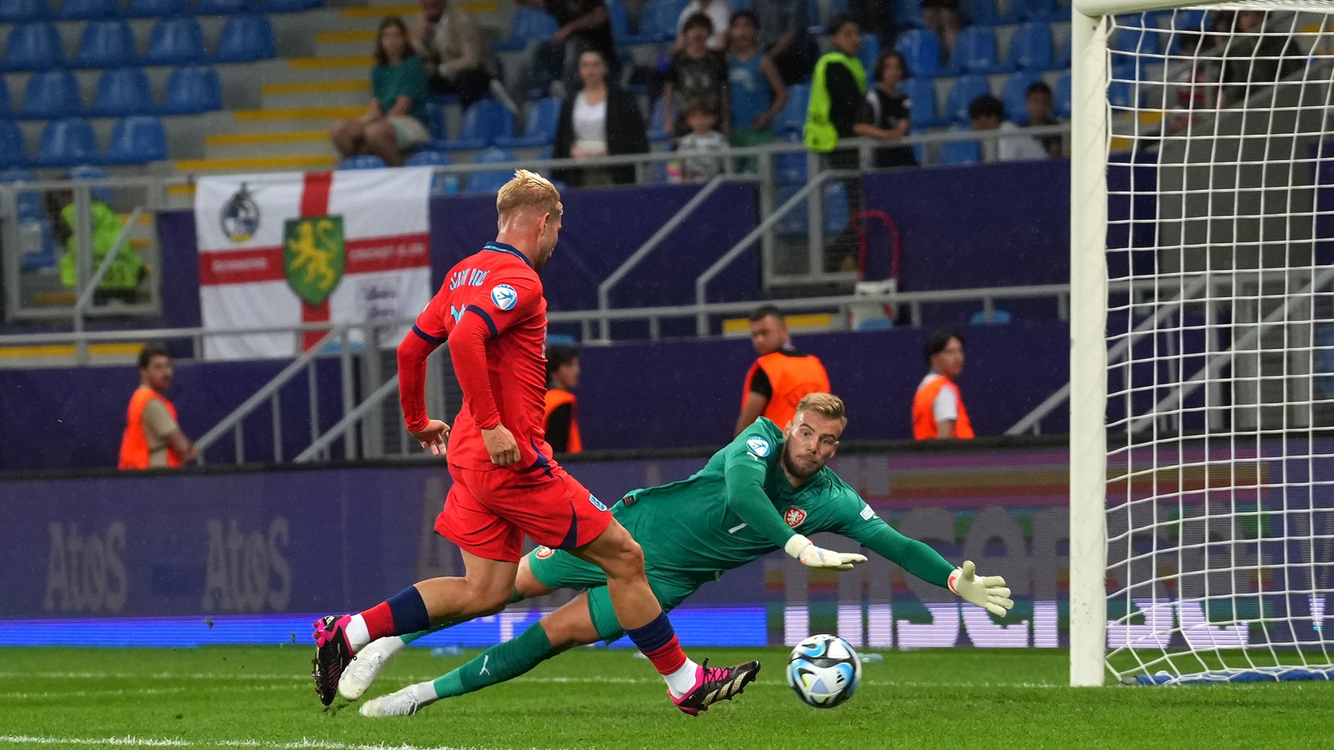 England Under-21s 2-0 Czech Republic LIVE RESULT: Emile Smith Rowe secures opening match victory for Three Lions