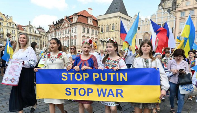 Double fake: Russian manipulation with return of refugees to Ukraine